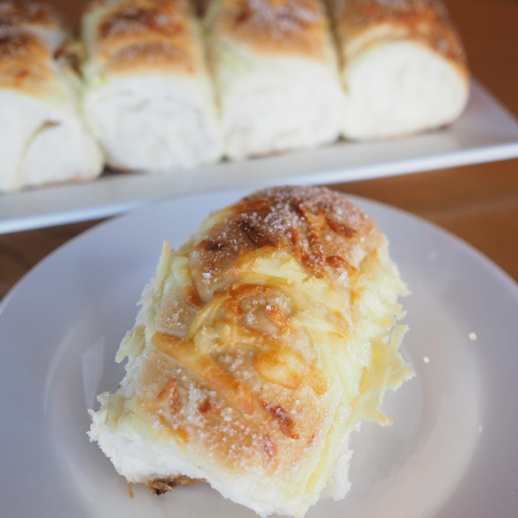 Pão Doce com Queijo e Açúcar