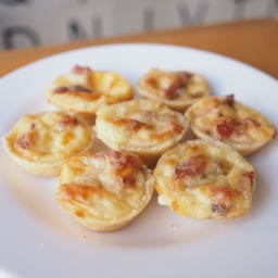 [1303] Empadinha de Queijo e Bacon