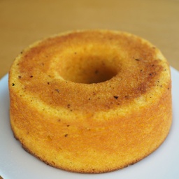 Bolo de Fubá com Erva Doce